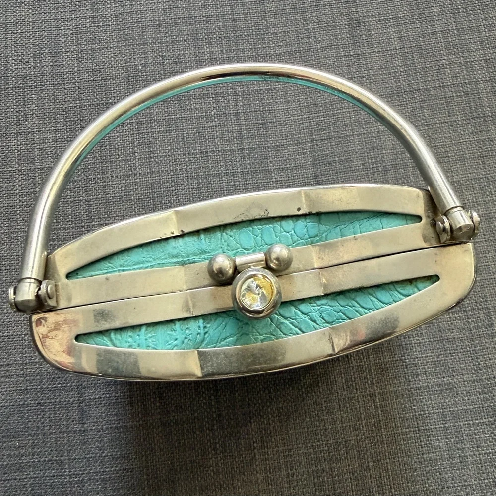 N/A stylish turquoise